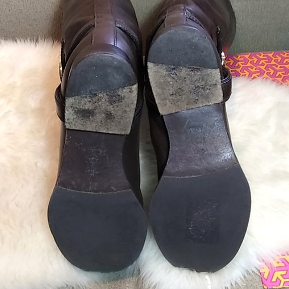 Tory Burch brown leather boots - Picture 7 of 12